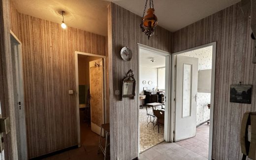 Appartement, cave et parking à Grasse
