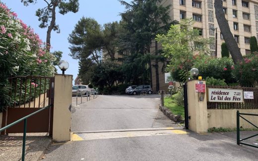 Appartement, cave et parking au Cannet