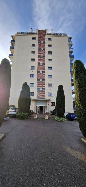 APPARTEMENT 4P de 71,33 m² et Cave à CANNES (06)